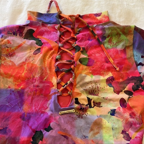 Rashguard - Picture 4 of 7